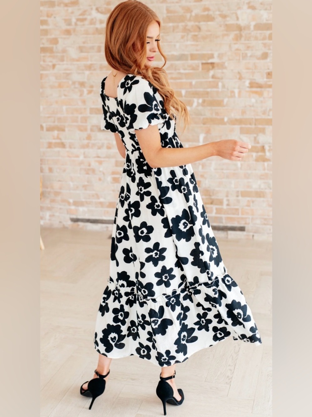 NWT POLAGRAM SIZE 1 XL BLACK/CREAM FLORAL WITH RUFFLED SKIRT DETAIL